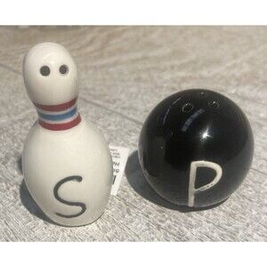 Cracker Barrel Mini Bowling Ball & Pin Salt & Pepper Shaker Set #SP028